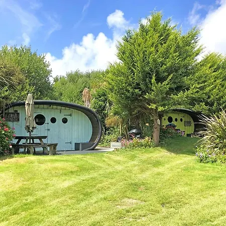 Atlantic Farm Surf Pods 리조트