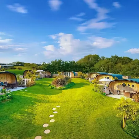 Atlantic Farm Surf Pods