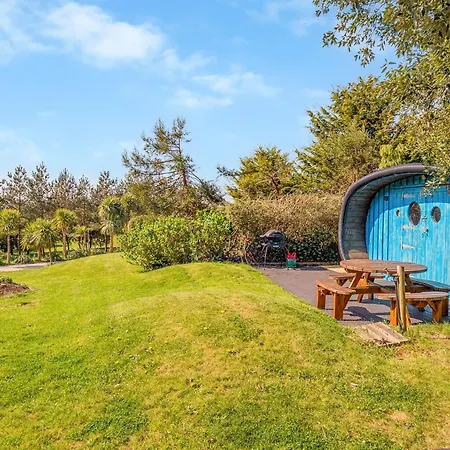 Atlantic Farm Surf Pods 뷰드